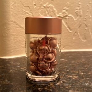 Elizabeth Arden retinol ceramide capsules